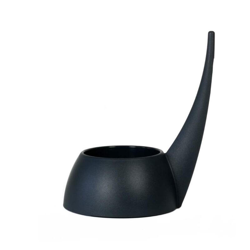 Tail dog bowl